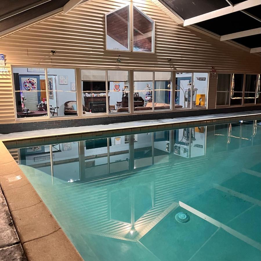 Groups-Hot Tub -Pool- Private-4 Baths Villa Tallahassee Bagian luar foto